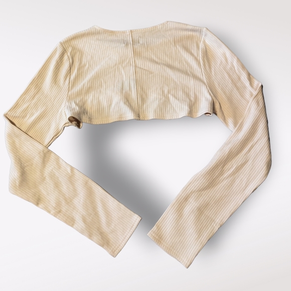 WSLY Bandier Essex Ribbed Long Sleeve Shrug - Picture 4 of 4